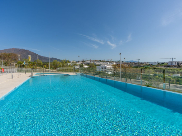 Apartment for sale in Estepona
