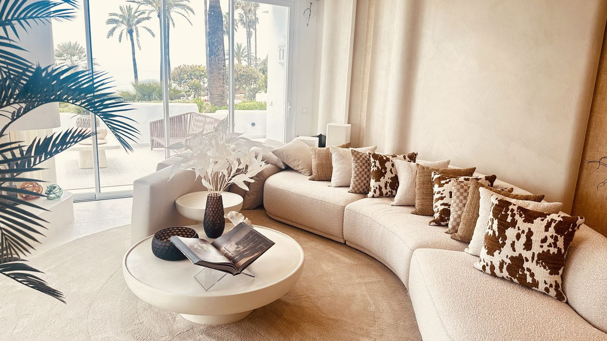Apartment for sale in Estepona