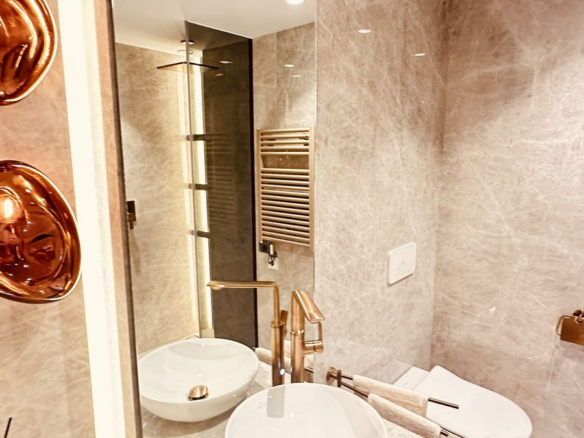 Apartment for sale in Estepona