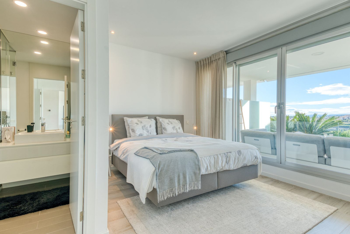 Apartment for sale in Estepona