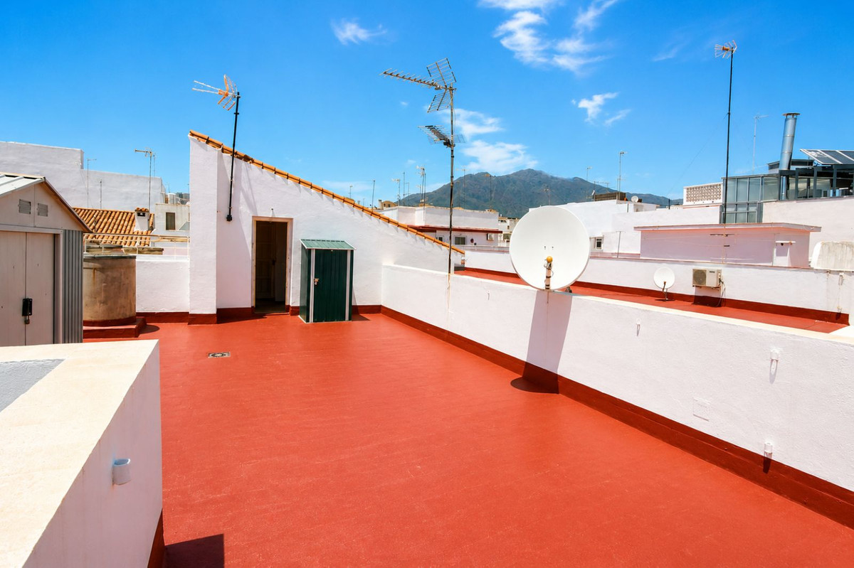 Apartment for sale in Estepona