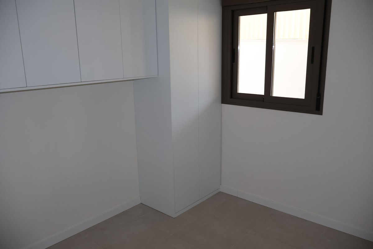 Apartment for sale in Estepona