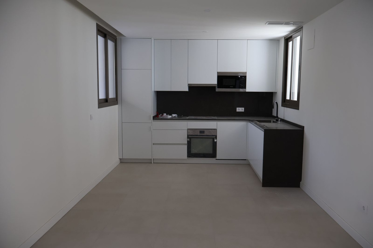 Apartment for sale in Estepona