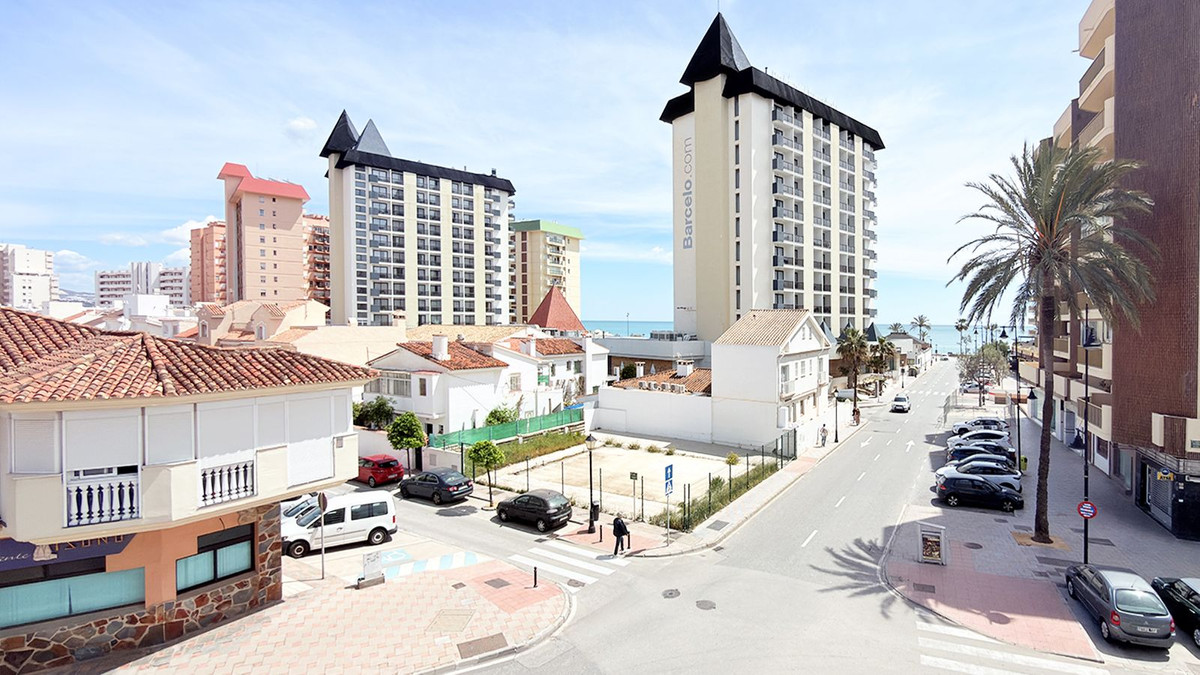 Apartment-in-Fuengirola-Ref-R5360548 Apartment for sale in Fuengirola