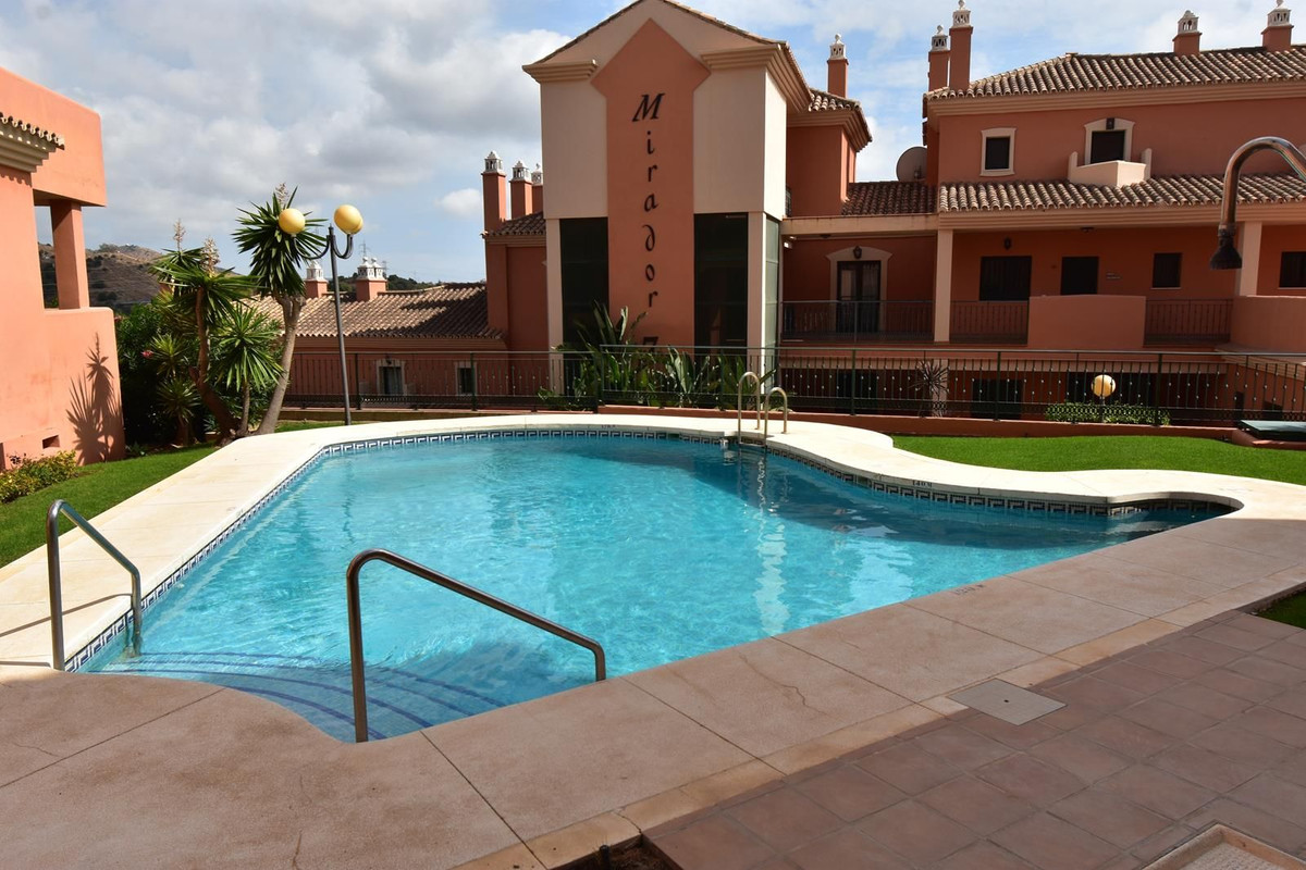Apartment-in-Marbella-Ref-R5168635 Apartment for sale in Marbella