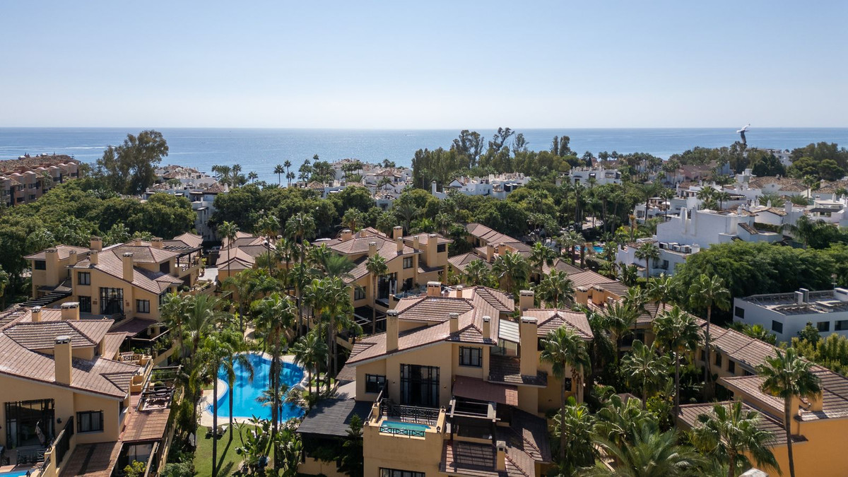 Apartment-in-Marbella-Ref-R5201335 Apartment for sale in Marbella
