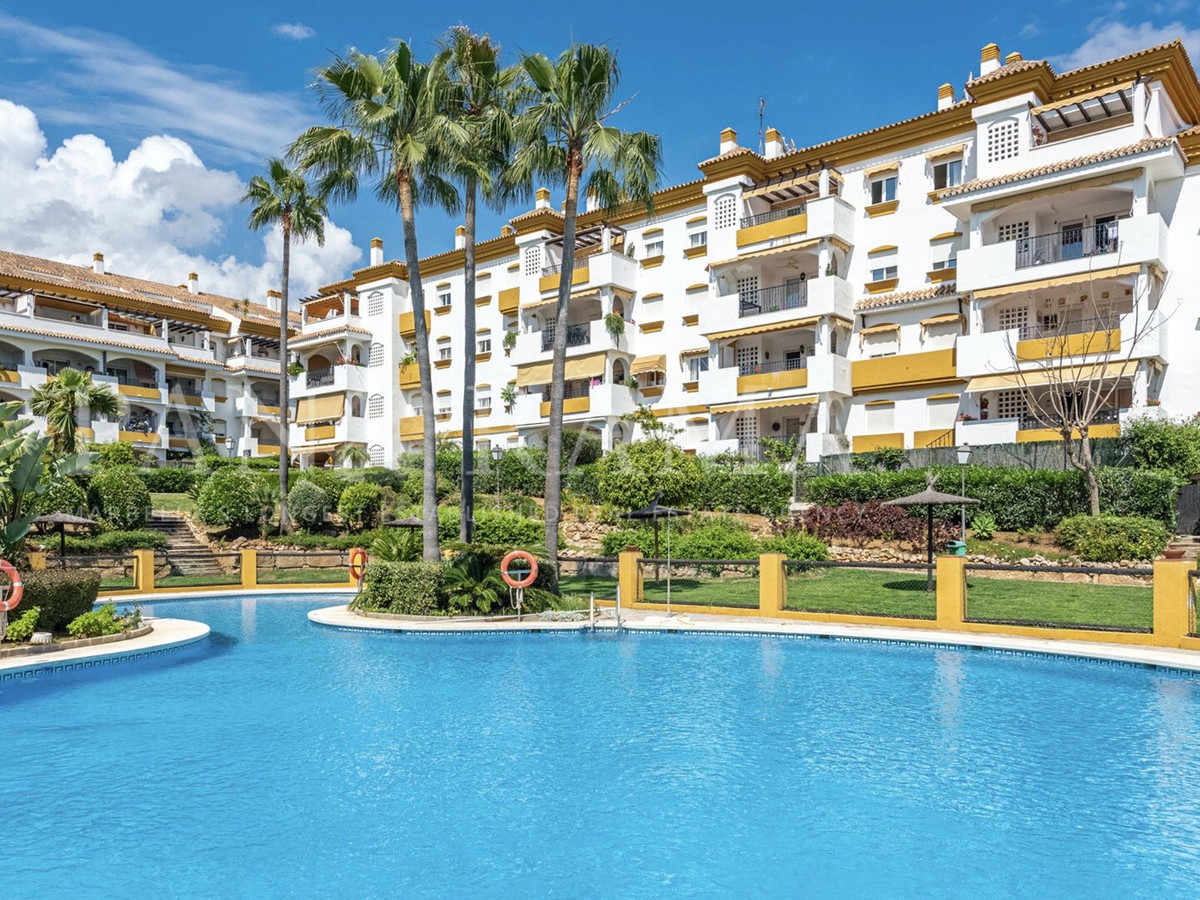 Apartment-in-Marbella-Ref-R5367706 Apartment for sale in Marbella