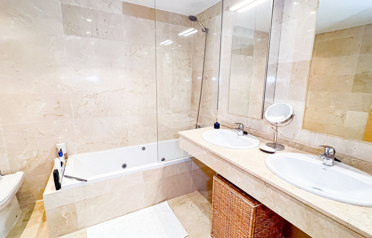 Apartment for sale in Marbella