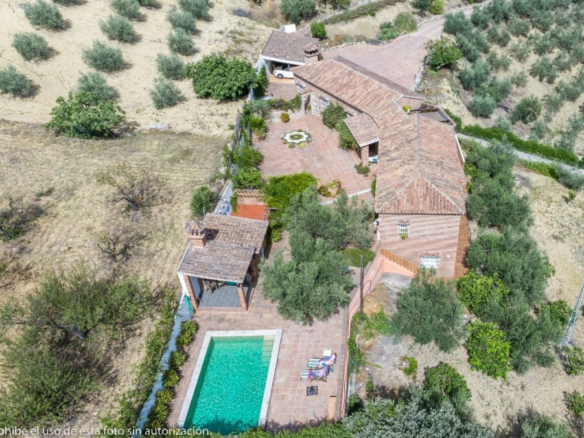 Finca for sale in Alhaurín de la Torre