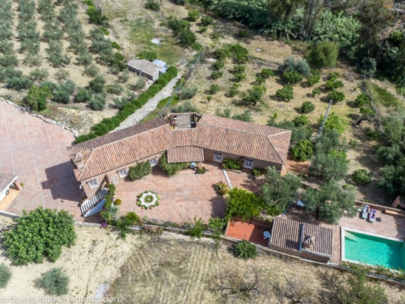 Finca for sale in Alhaurín de la Torre