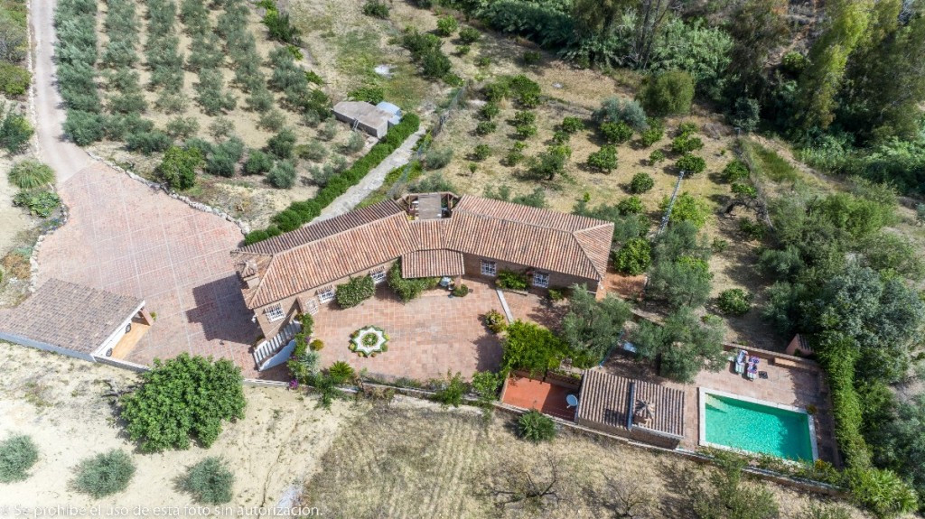Finca for sale in Alhaurín de la Torre