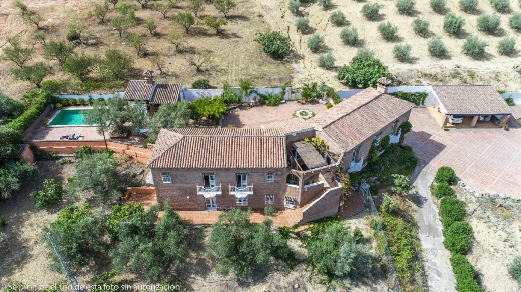 Finca-in-Alhaurin-de-la-Torre-Ref-R5382757 Finca for sale in Alhaurín de la Torre