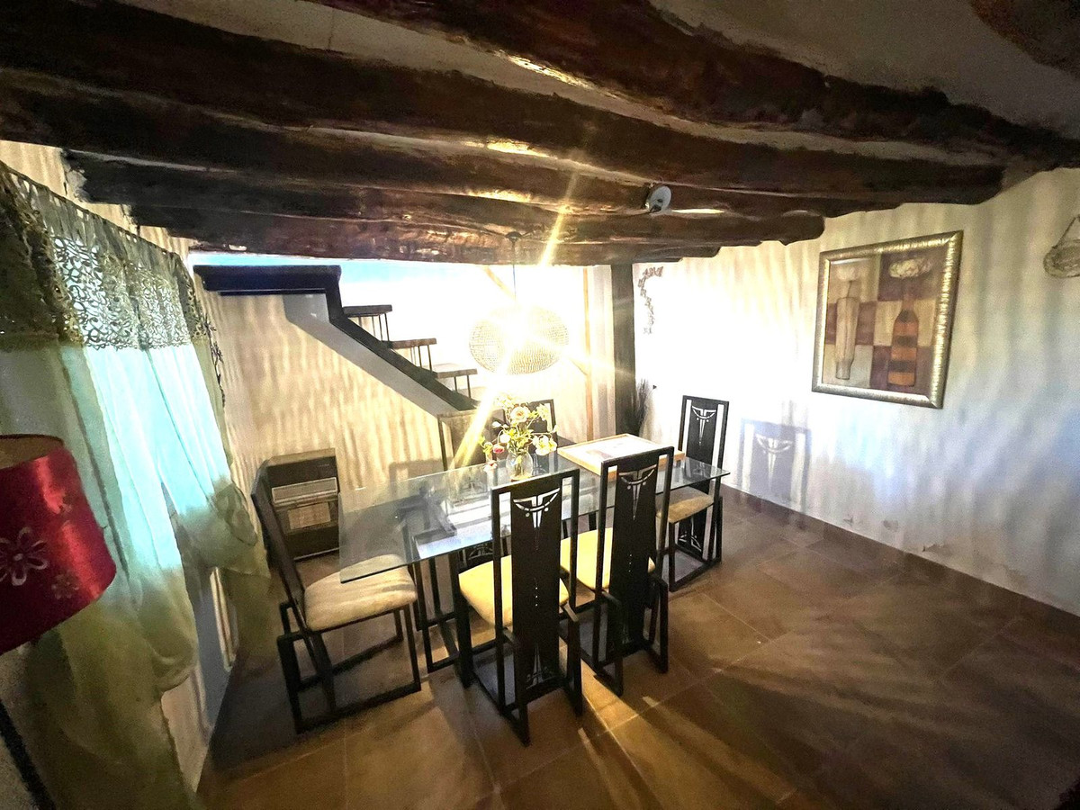 Finca for sale in Coín