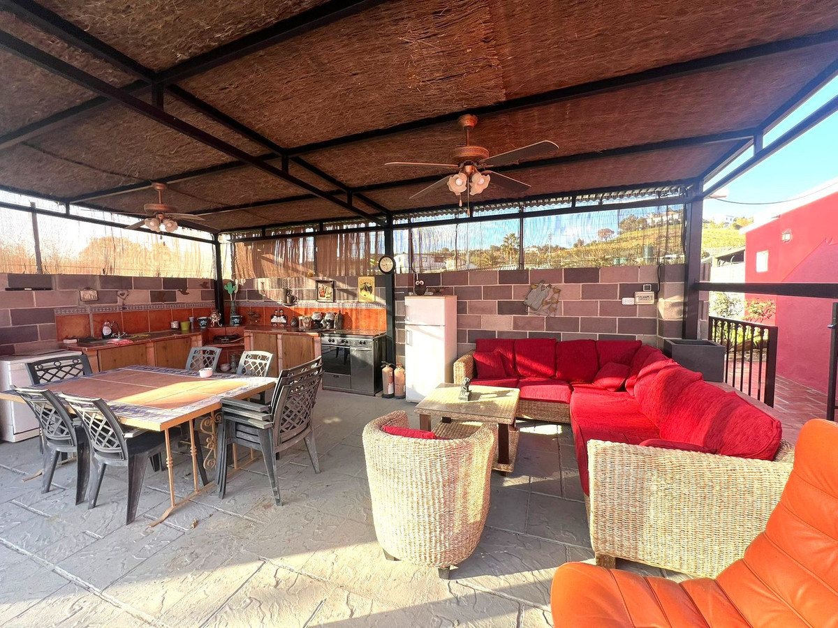 Finca for sale in Coín