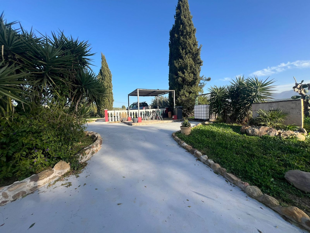 Finca for sale in Coín