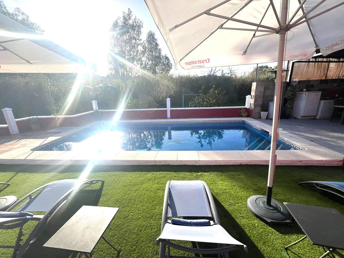 Finca for sale in Coín