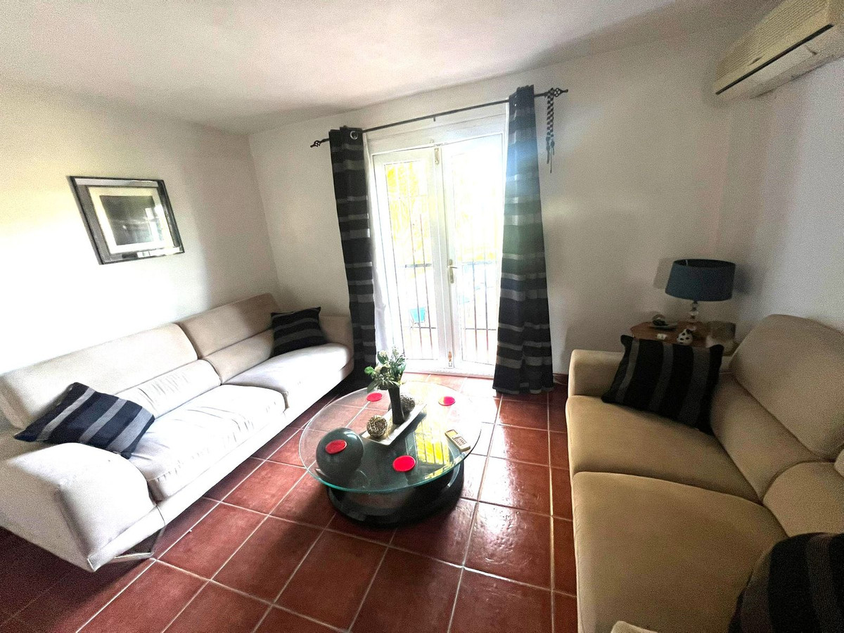 Finca for sale in Coín