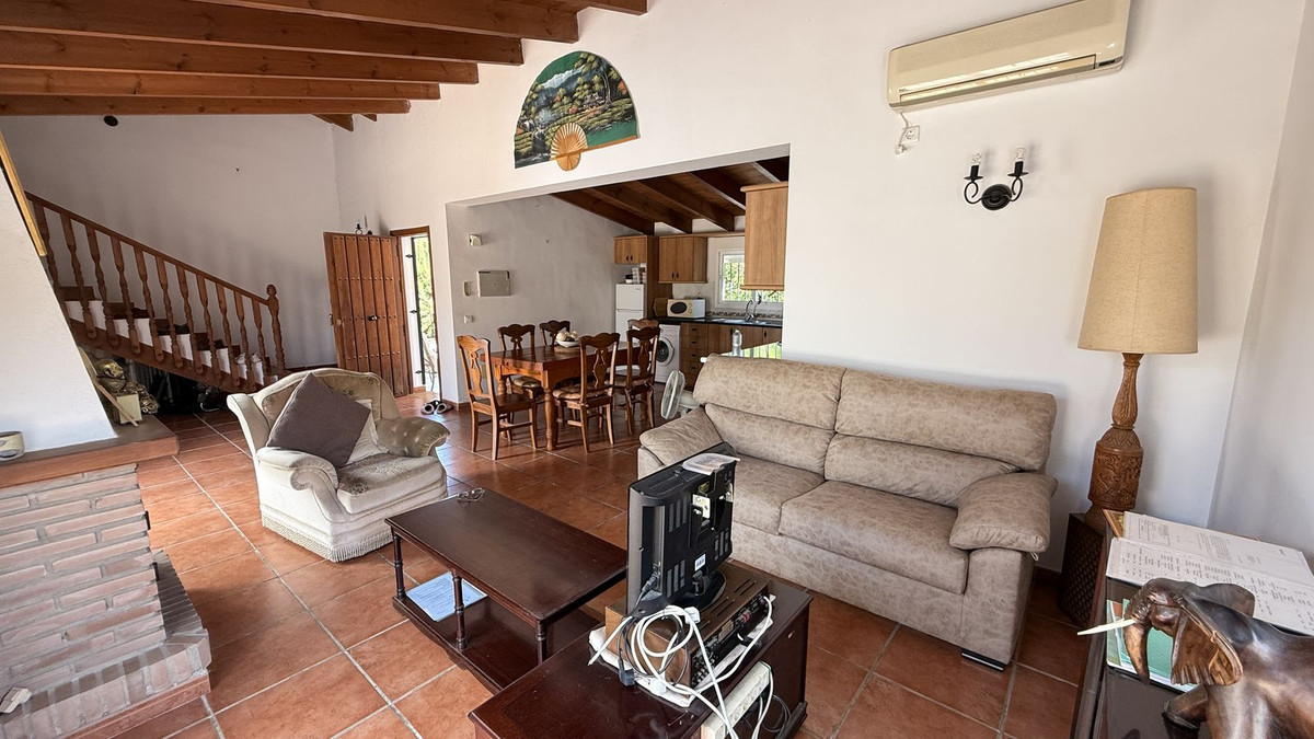 Finca for sale in Coín