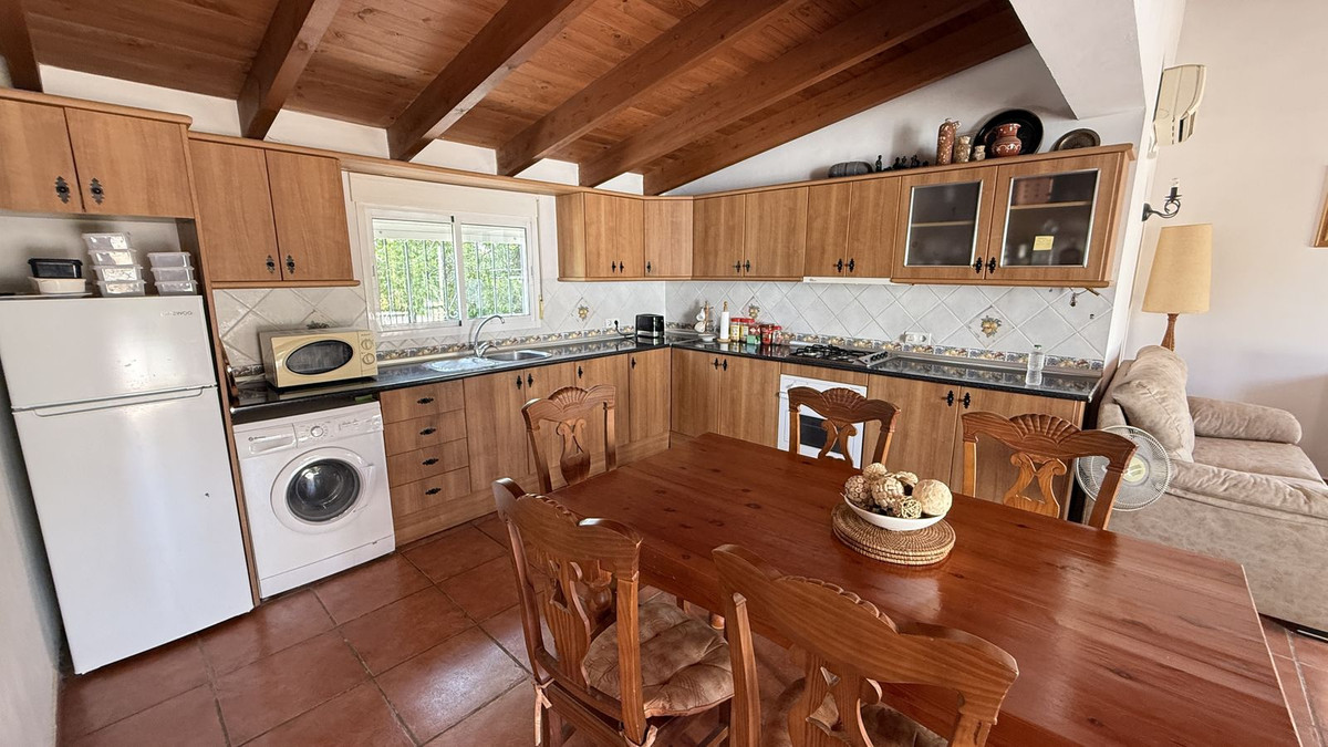 Finca for sale in Coín