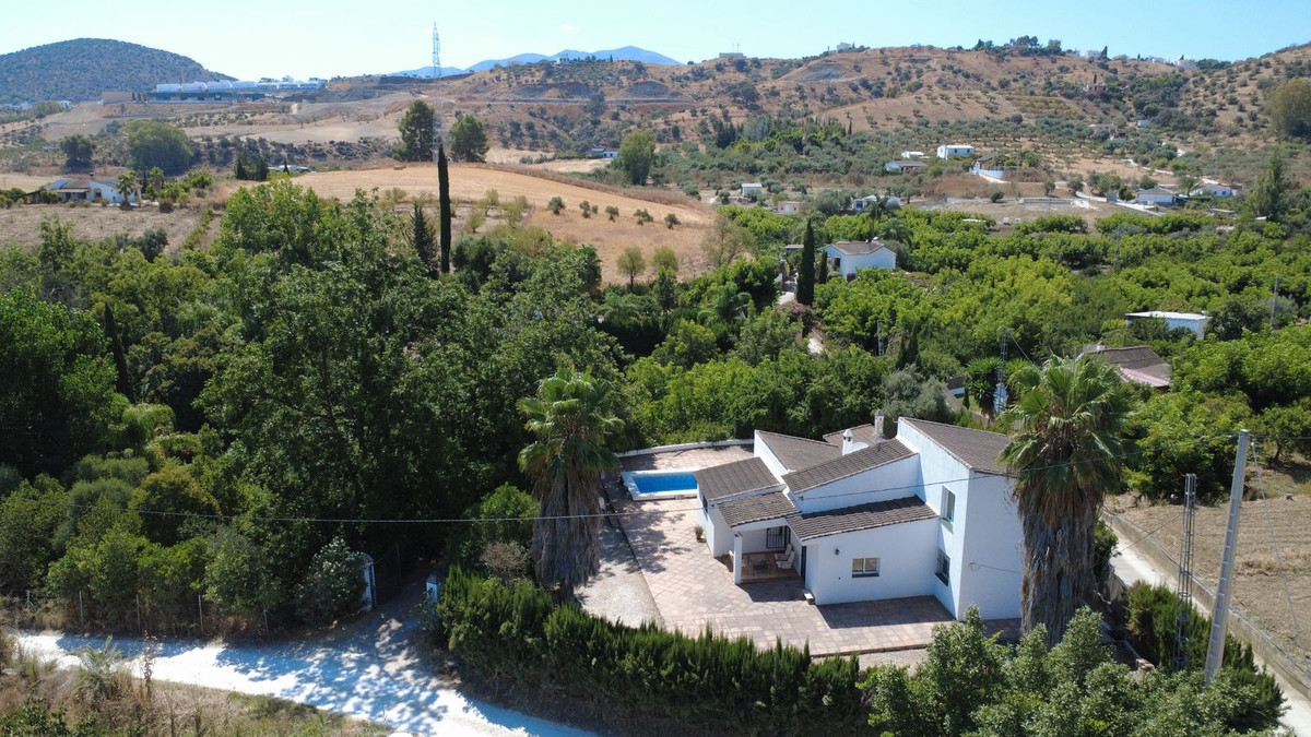 Finca for sale in Coín