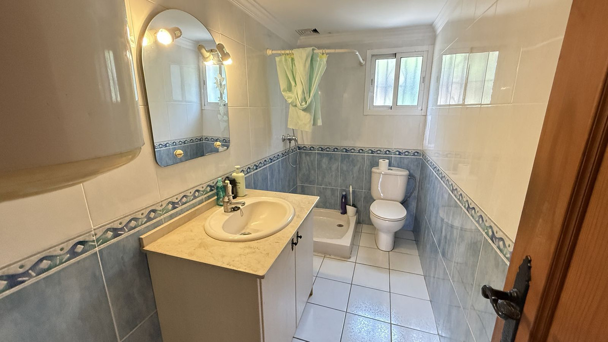 Finca for sale in Coín