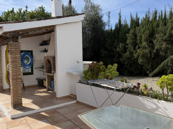 Finca for sale in Coín