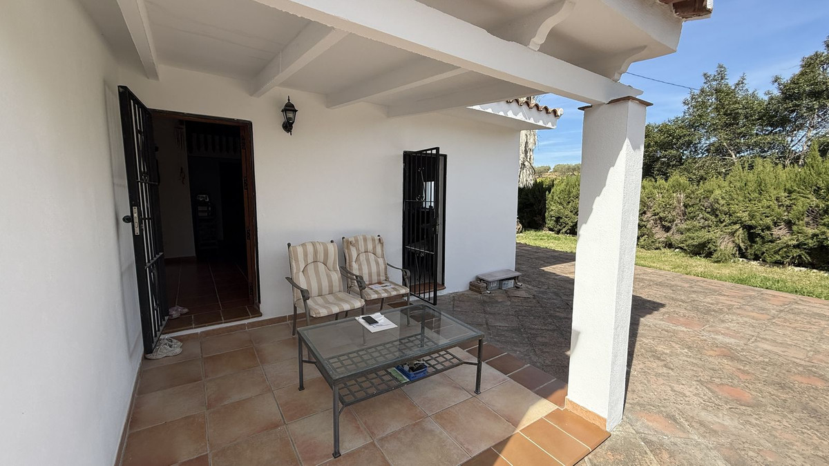 Finca for sale in Coín