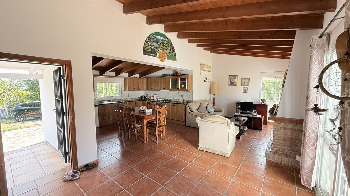 Finca for sale in Coín