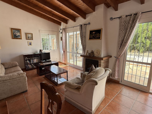 Finca for sale in Coín