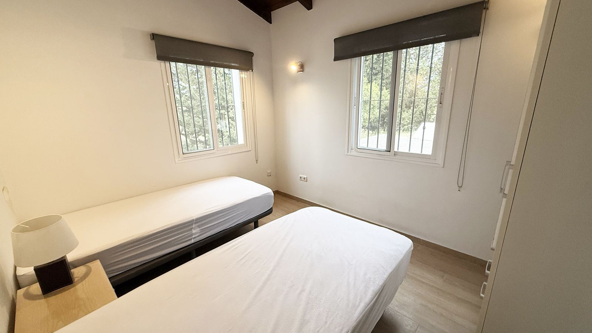 Finca for sale in Coín