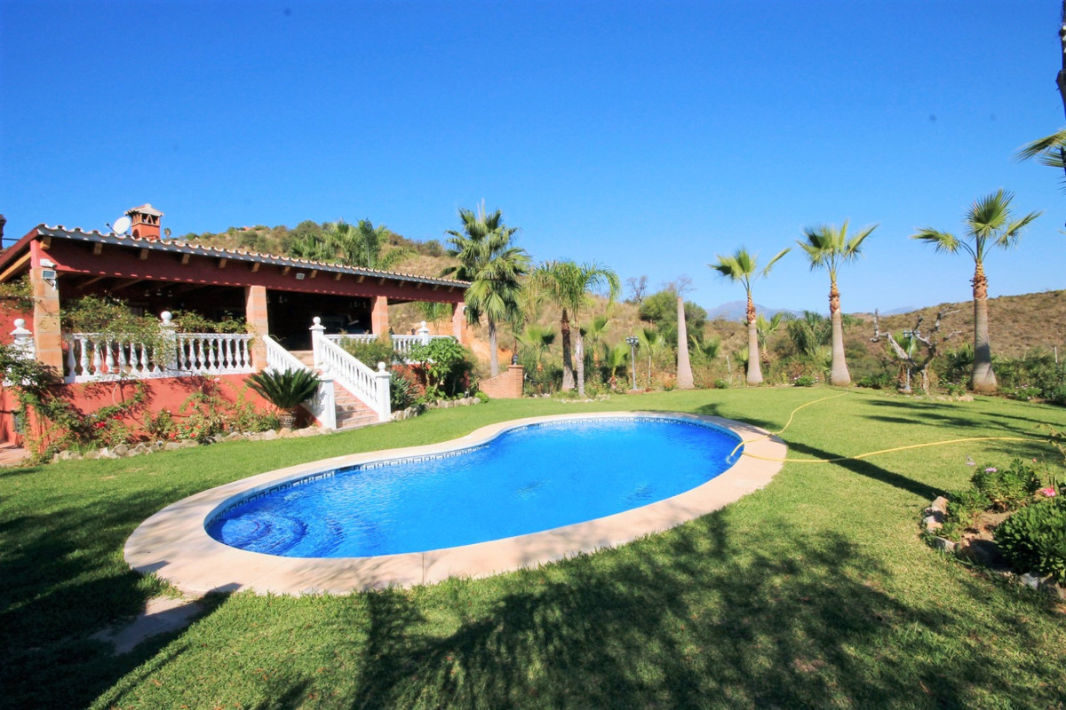 Finca for sale in Monda
