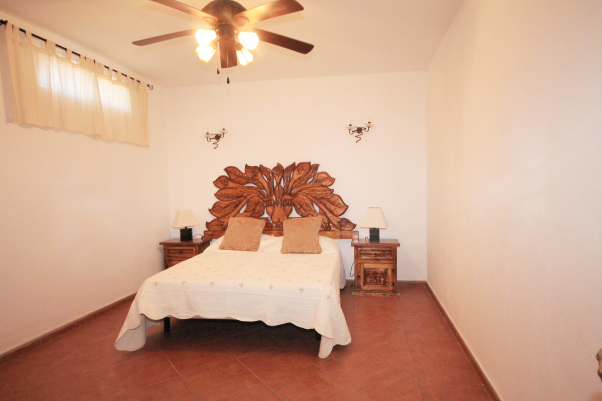 Finca for sale in Monda
