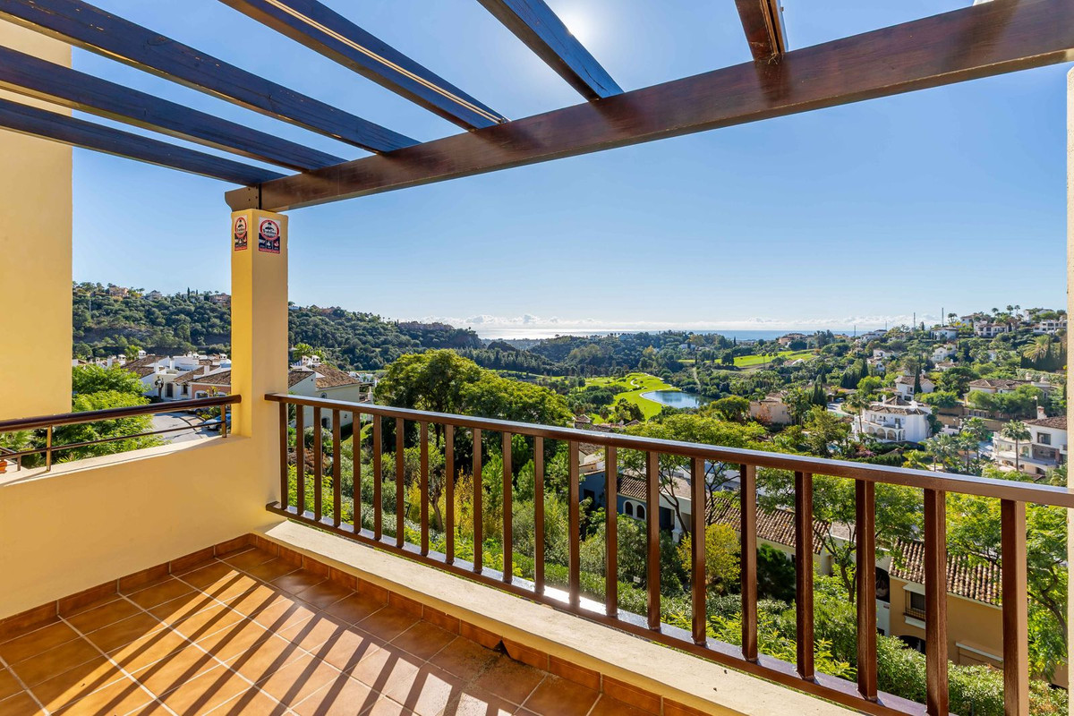 Penthouse for sale in Benahavís
