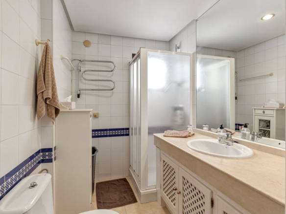 Penthouse for sale in Benahavís
