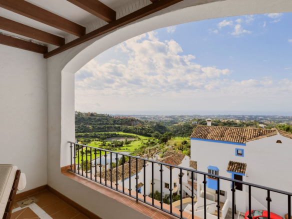 Penthouse for sale in Benahavís