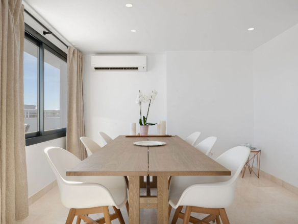 Penthouse for sale in Estepona