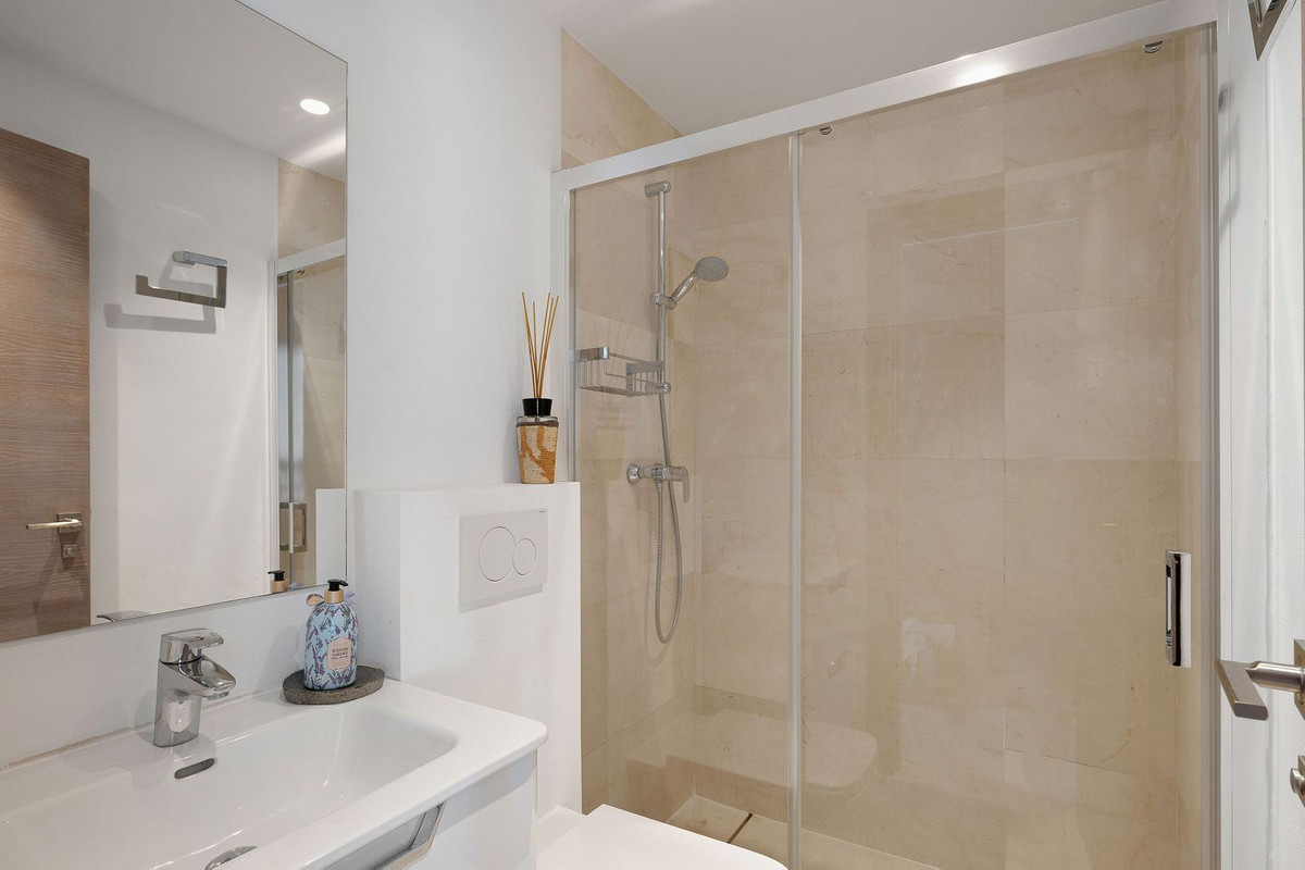Penthouse for sale in Estepona