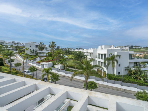 Penthouse for sale in Estepona