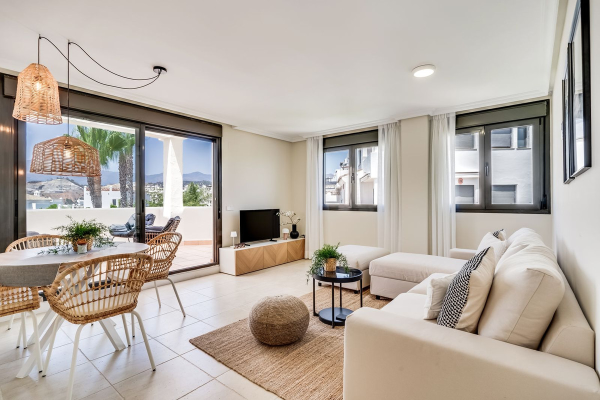 Penthouse for sale in Estepona