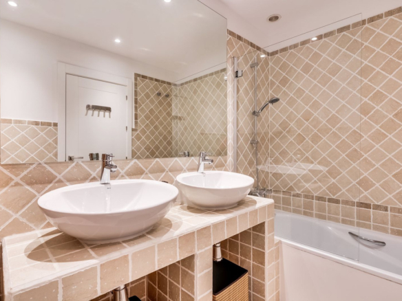 Penthouse for sale in Estepona