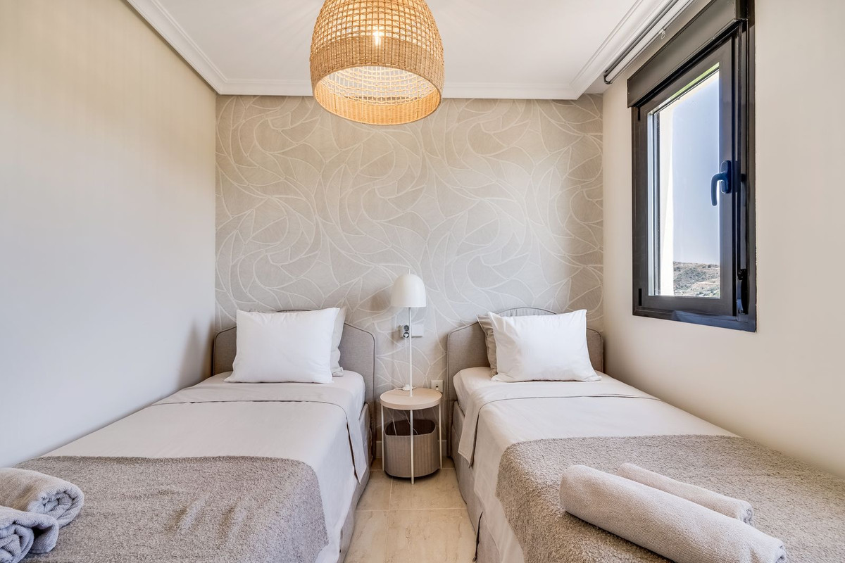 Penthouse for sale in Estepona