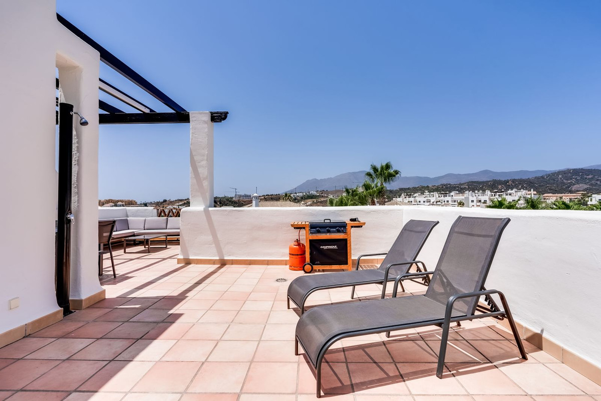 Penthouse for sale in Estepona