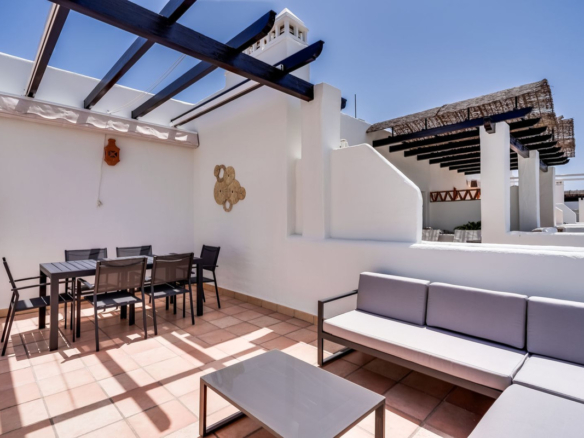 Penthouse for sale in Estepona