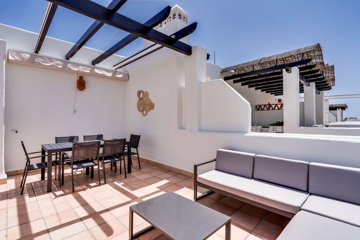 Penthouse for sale in Estepona