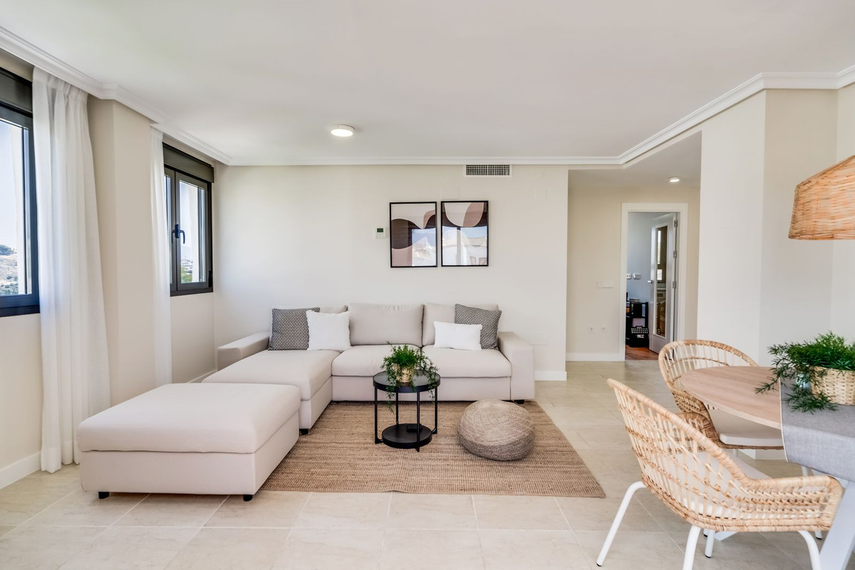 Penthouse for sale in Estepona