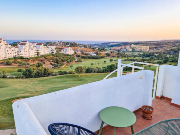 Penthouse for sale in Estepona