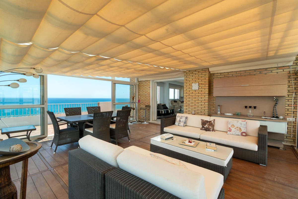 Penthouse for sale in Fuengirola
