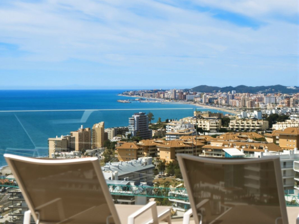 Penthouse for sale in Fuengirola