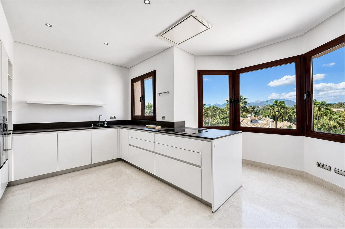 Penthouse for sale in Marbella