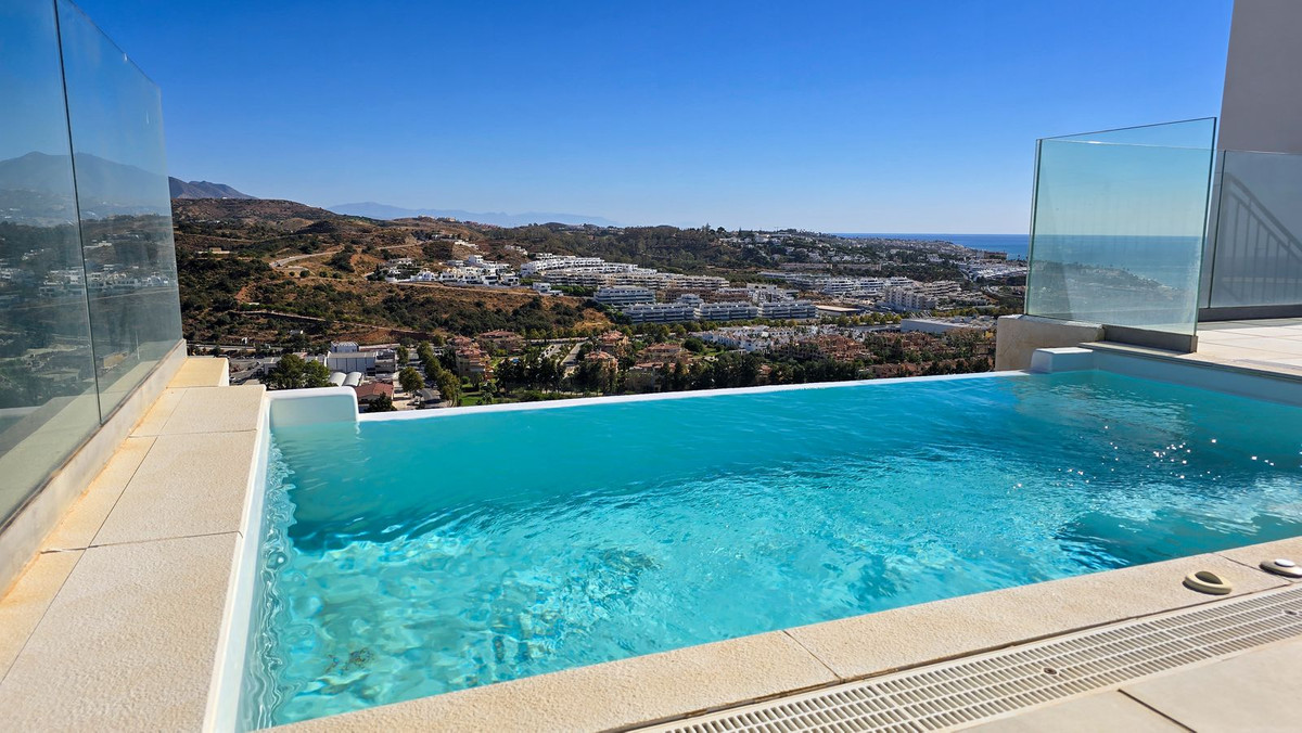 Penthouse for sale in Mijas